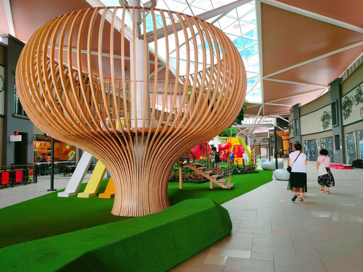 Legoland-Happyrainbow Suite At D'Pristine-8Pax With Lakeview Nusajaya  Exterior foto