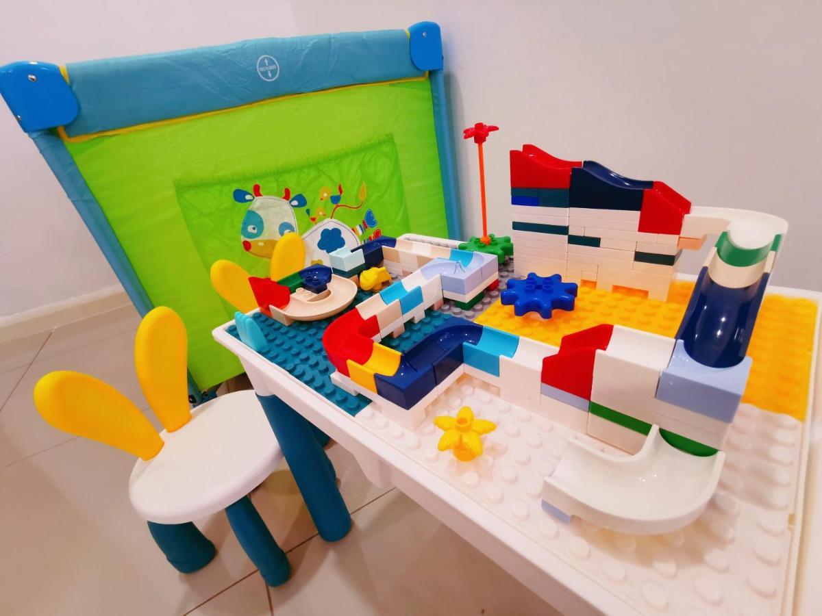 Legoland-Happyrainbow Suite At D'Pristine-8Pax With Lakeview Nusajaya  Exterior foto