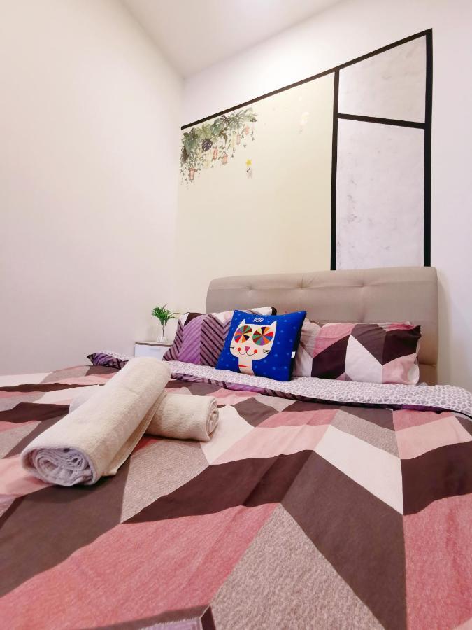 Legoland-Happyrainbow Suite At D'Pristine-8Pax With Lakeview Nusajaya  Exterior foto